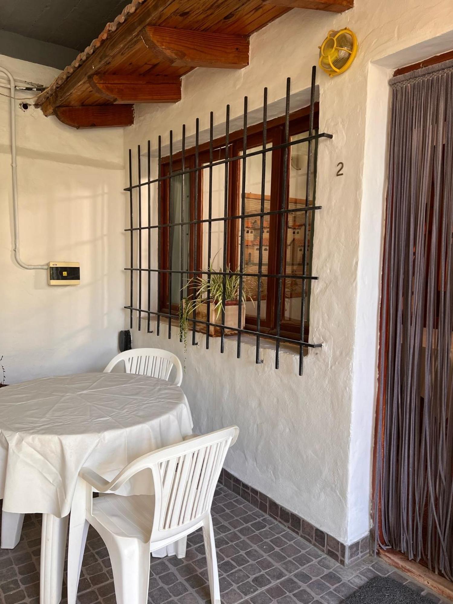 Hosteria Isabel Departamentos Y Habitaciones Con Bano Privado Las Grutas Oda fotoğraf