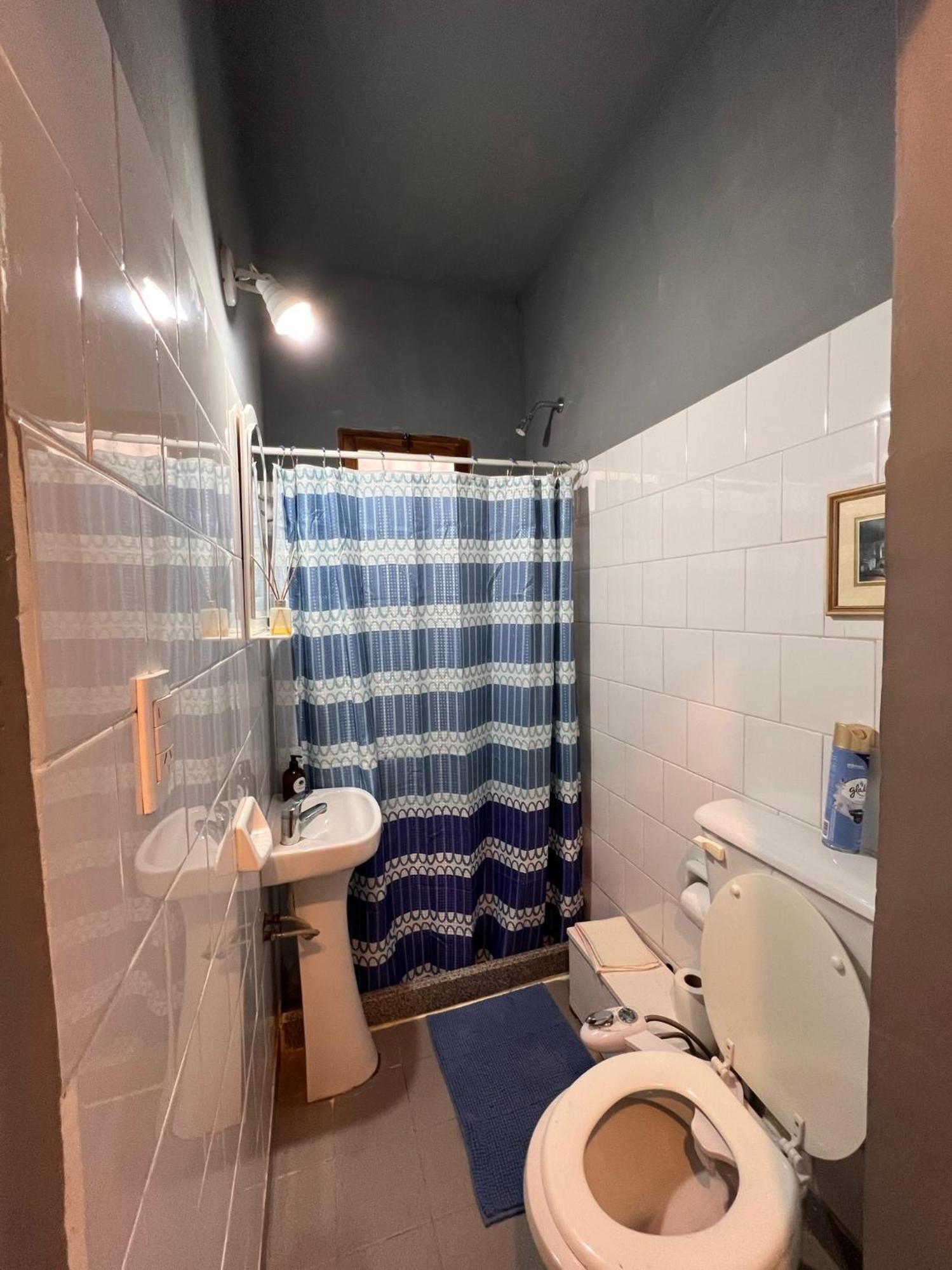 Hosteria Isabel Departamentos Y Habitaciones Con Bano Privado Las Grutas Oda fotoğraf
