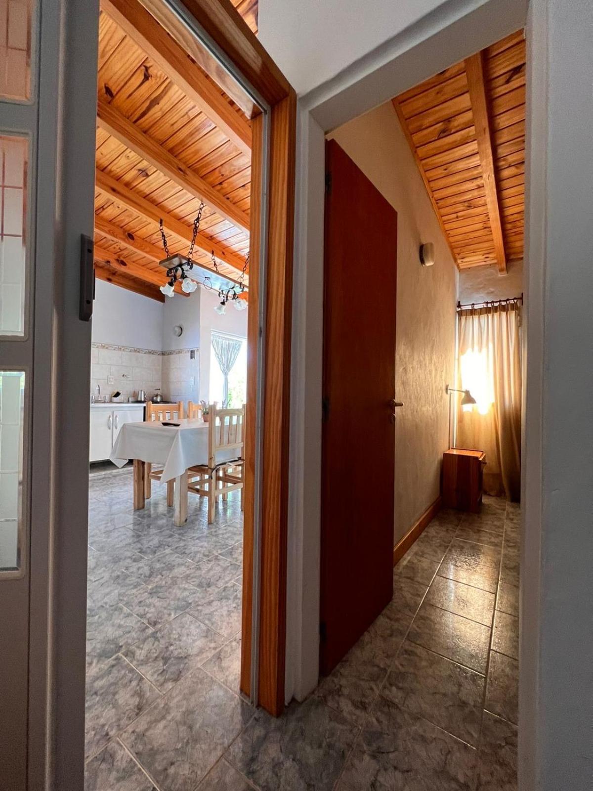 Hosteria Isabel Departamentos Y Habitaciones Con Bano Privado Las Grutas Oda fotoğraf