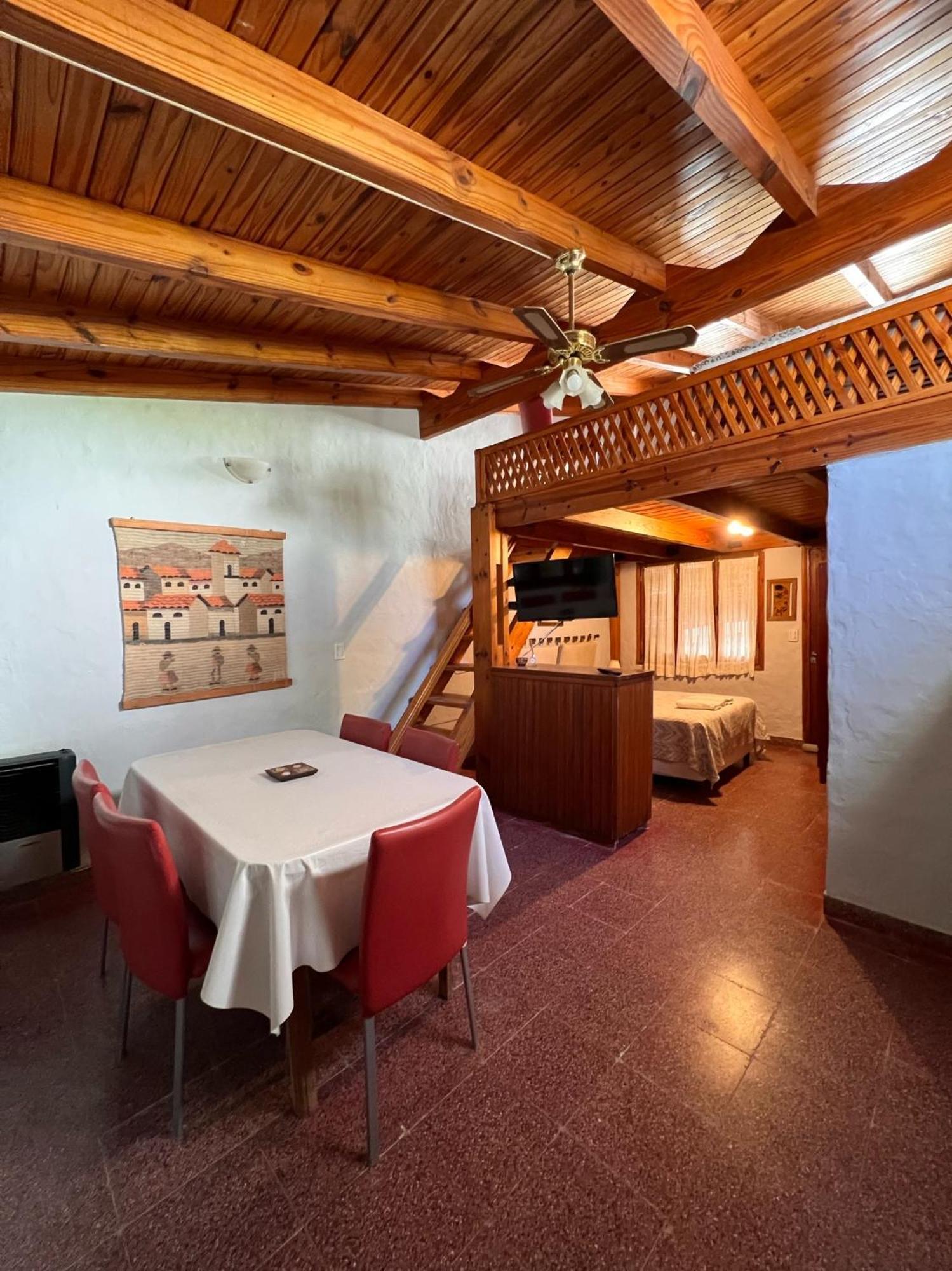 Hosteria Isabel Departamentos Y Habitaciones Con Bano Privado Las Grutas Oda fotoğraf