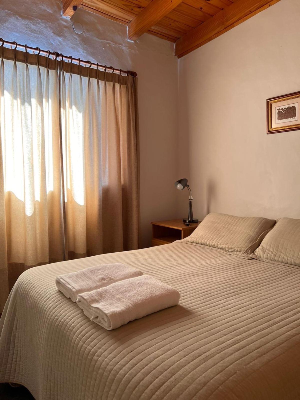 Hosteria Isabel Departamentos Y Habitaciones Con Bano Privado Las Grutas Oda fotoğraf
