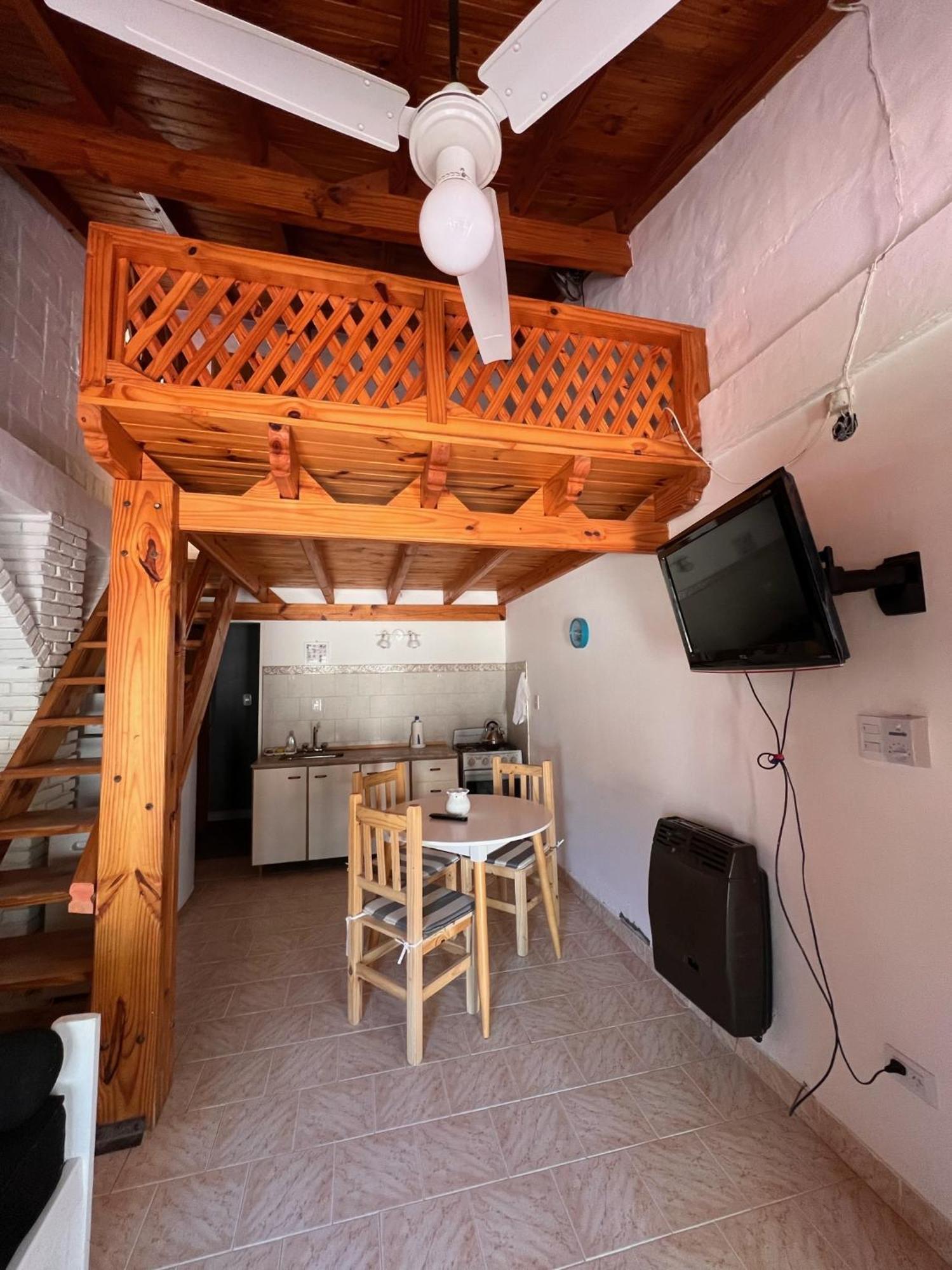Hosteria Isabel Departamentos Y Habitaciones Con Bano Privado Las Grutas Oda fotoğraf