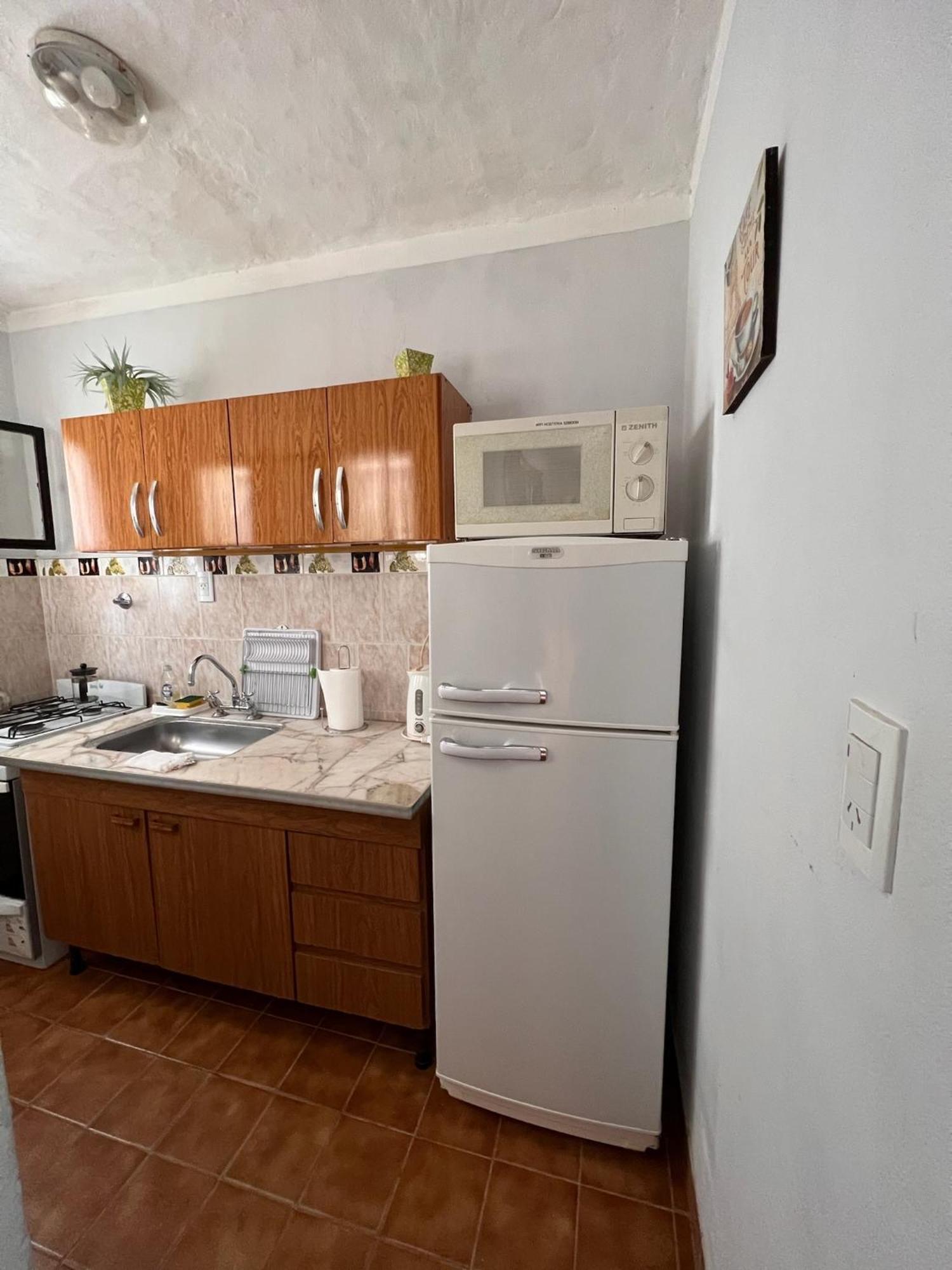 Hosteria Isabel Departamentos Y Habitaciones Con Bano Privado Las Grutas Oda fotoğraf
